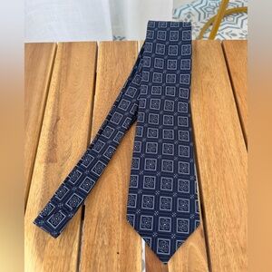 John W. Nordstrom Navy Blue Geometric Floral 100% Silk Tie Made in USA